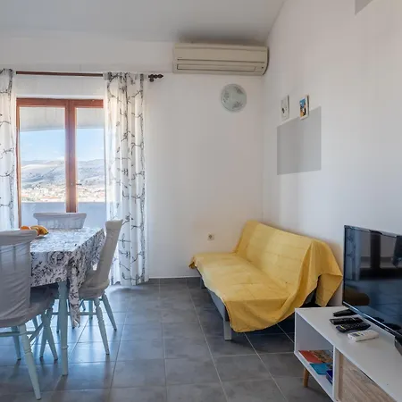 Barba Damir Apartment *