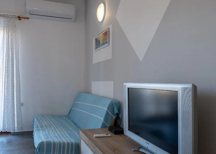 Barba Damir Apartment Pag Town