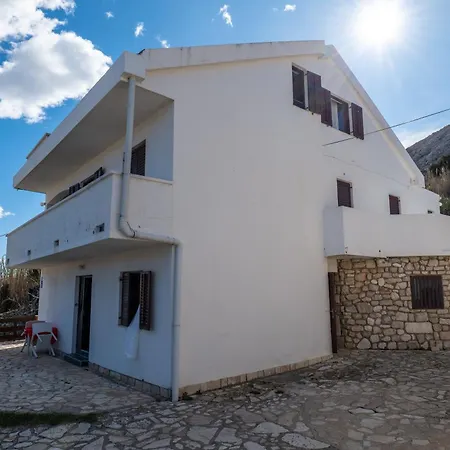 Barba Damir Pag Town